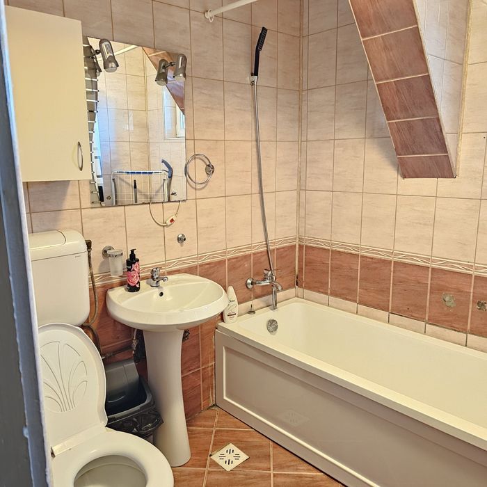 Apartament 3 camere Cedonia