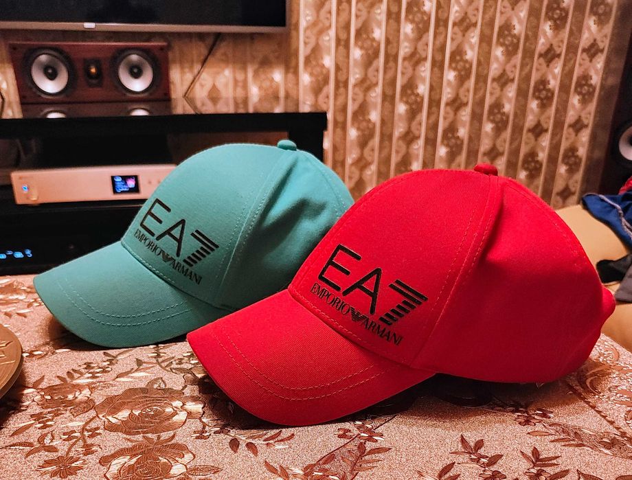 Оригинални шапки Armani.Antony Morato