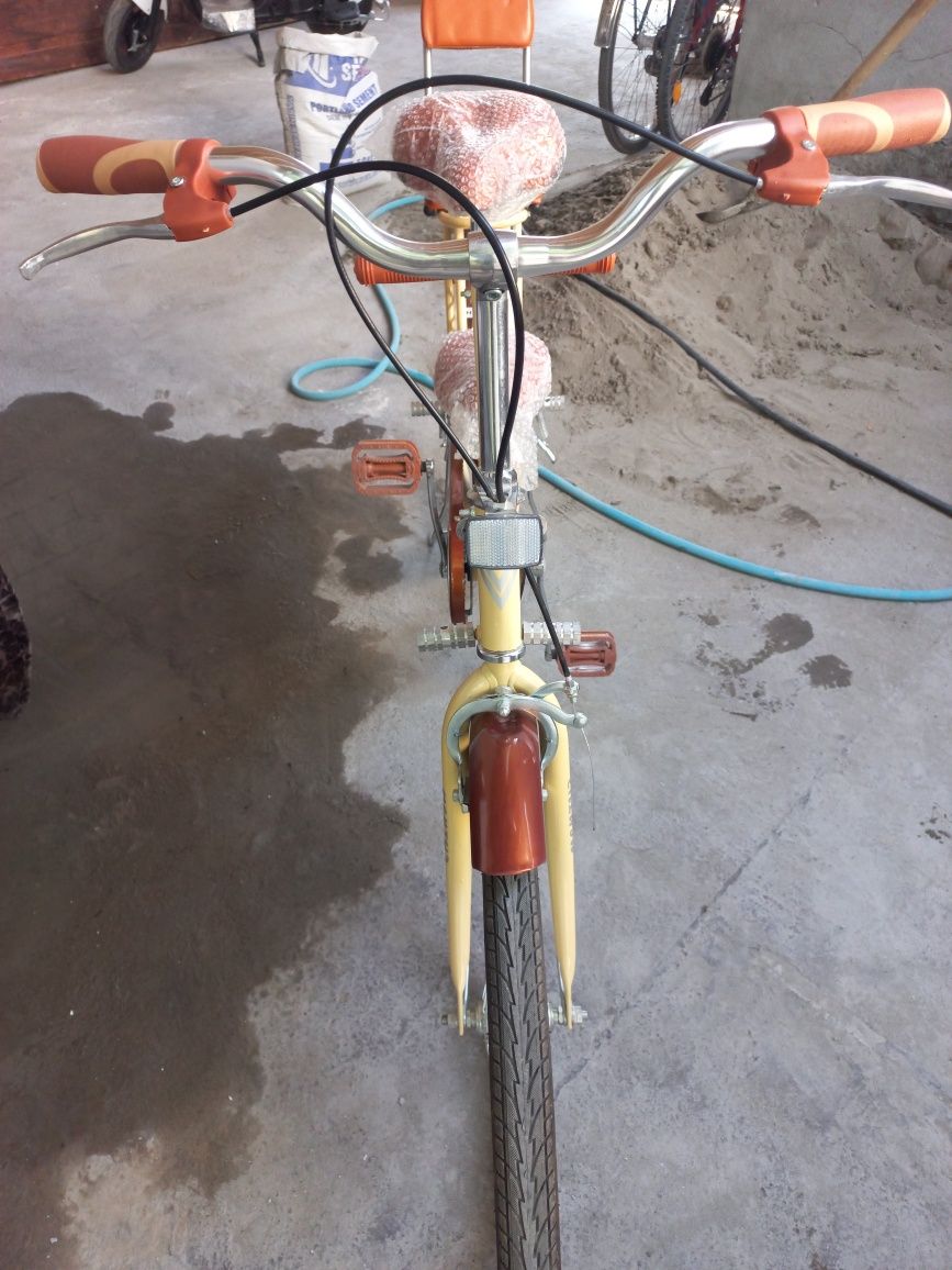 Velosiped yangii 3 kishilik farzandlar uchun ajoyib tanlov