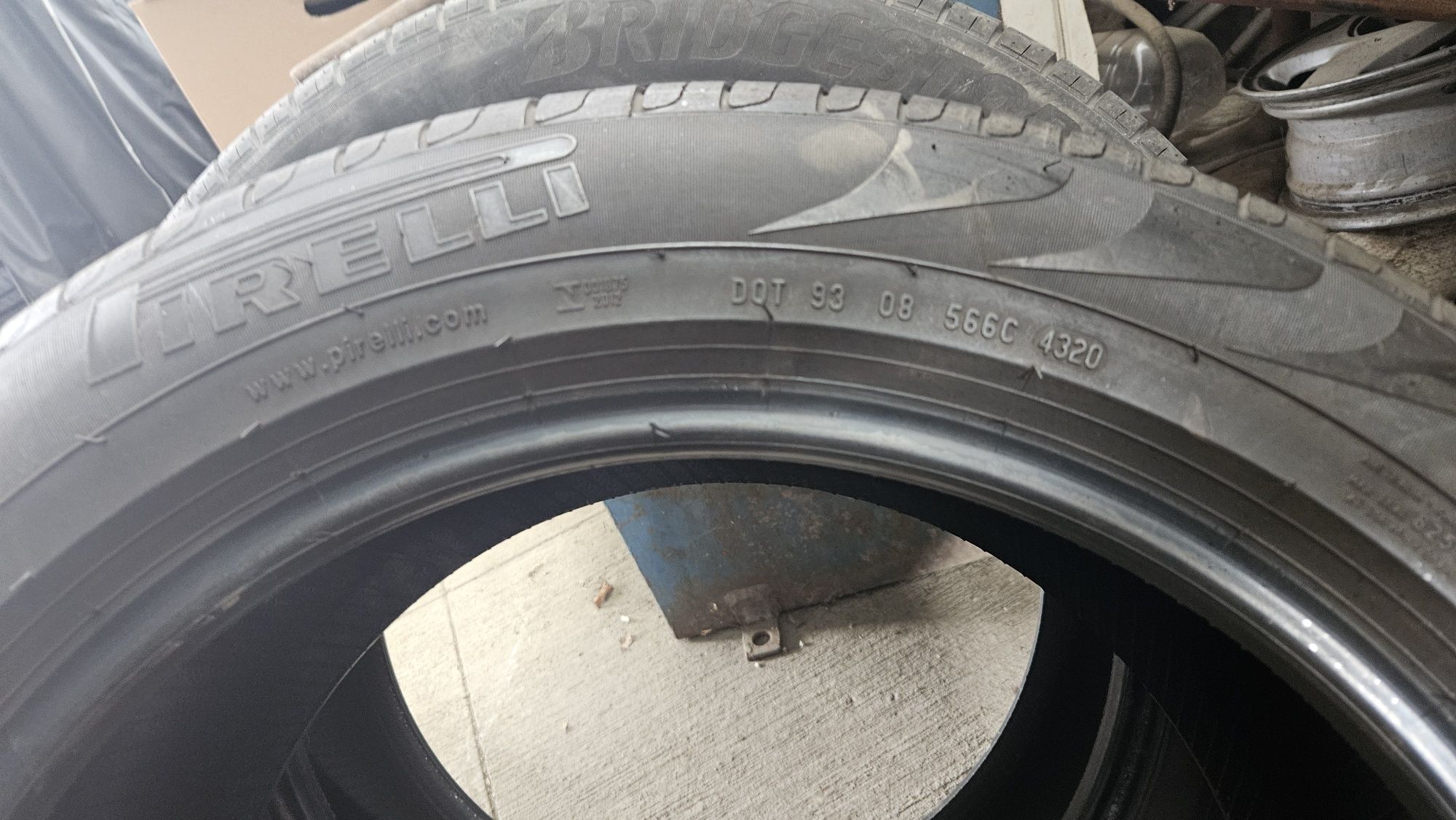 235/55R19 Pirelli летни