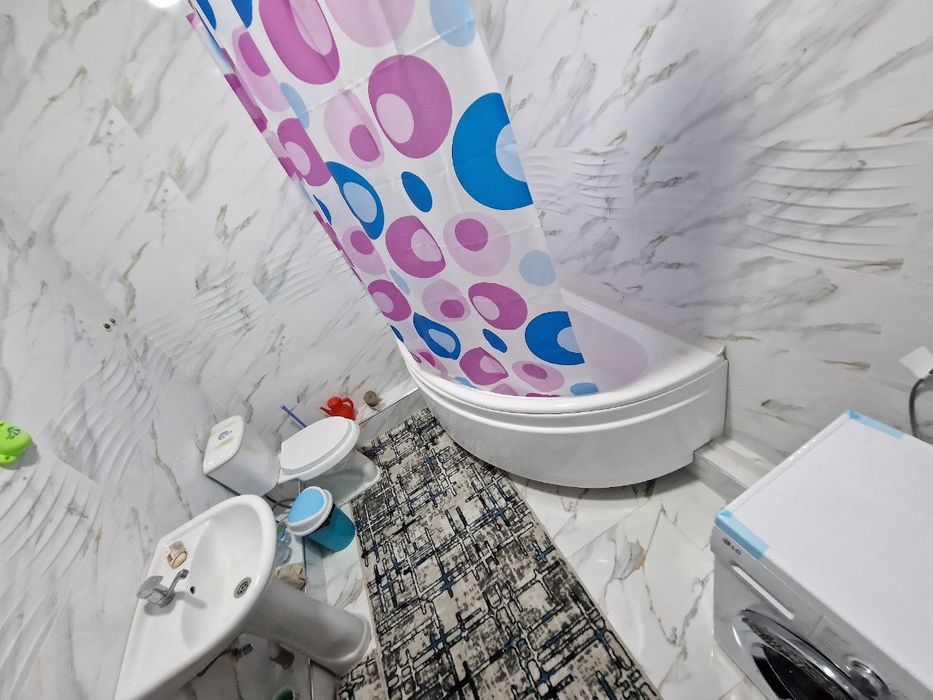 3 хонали квартира ижарага берилади! Калеенский. Киргиз