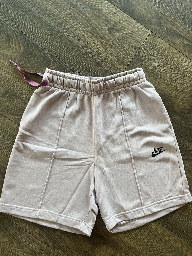 Nike панталонки нови