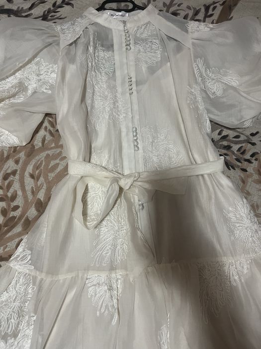 Елегантна рокля , подходяща до М размер