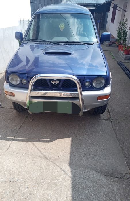 Vând Nissan terrano în stare de funcționare foarte bună.