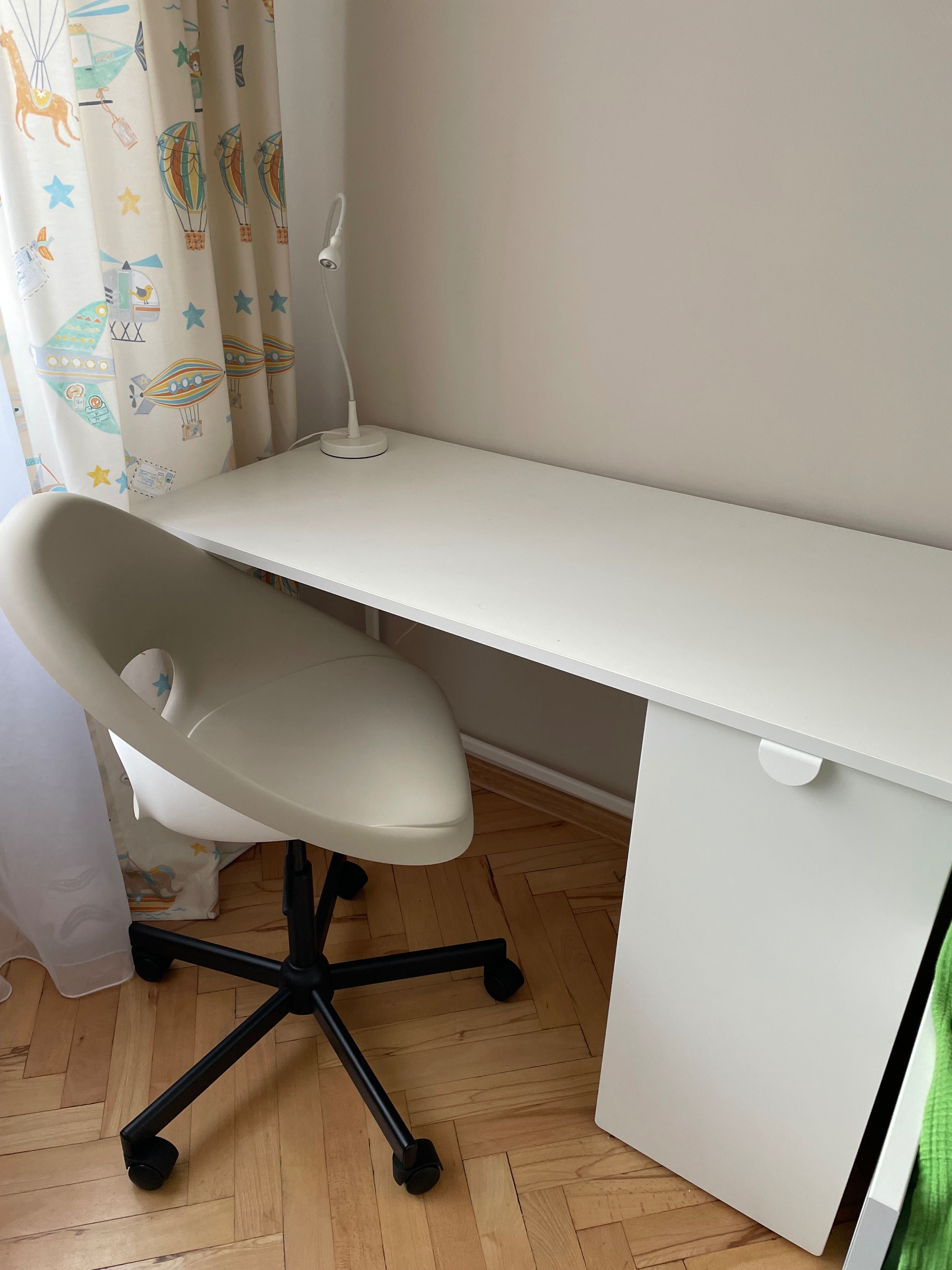Бюро LARANDE с въртящ се стол IKEA