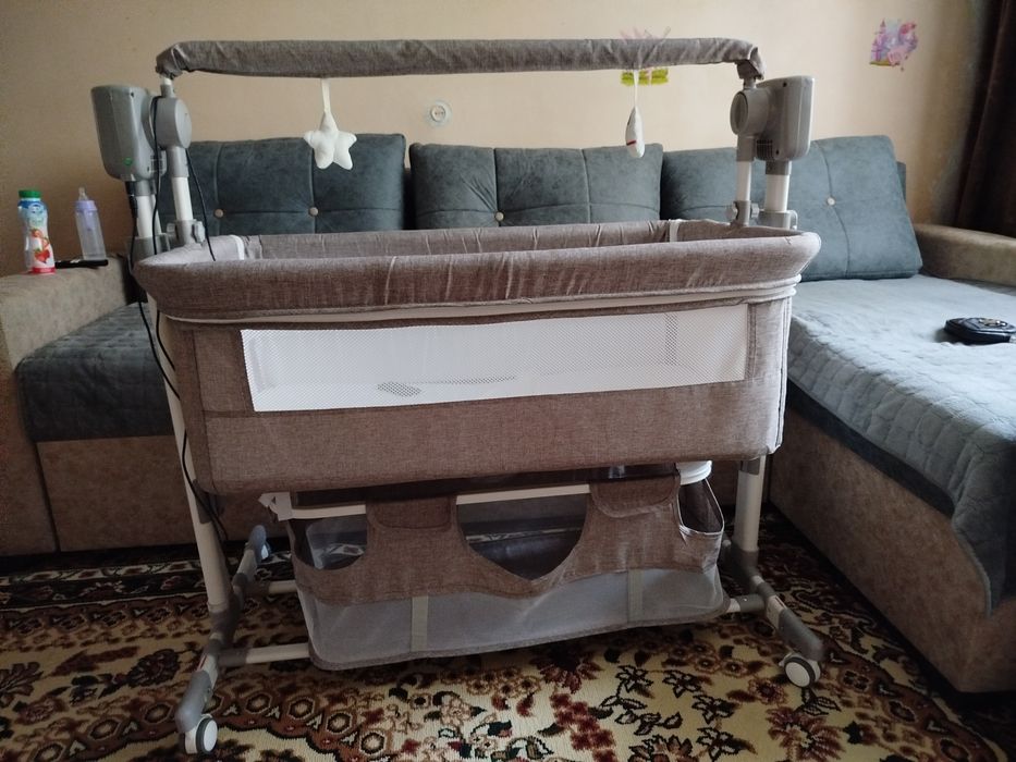 Электрическая люлька с пультом управления