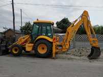 Buldoexcavator de închiriat