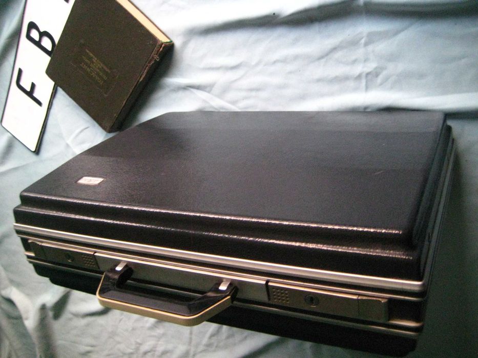 Чемодан Германия СССР Раритет вместитель-й Кожа Пластик Алюминий