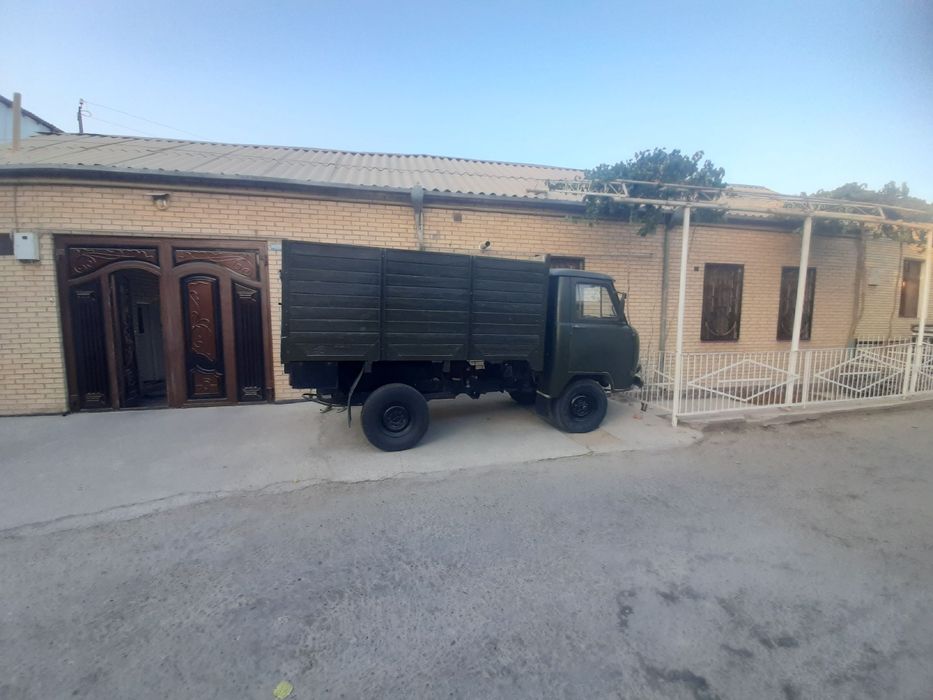 Uaz bortavoy  sotiladi.