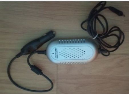 Încărcător laptop universal auto