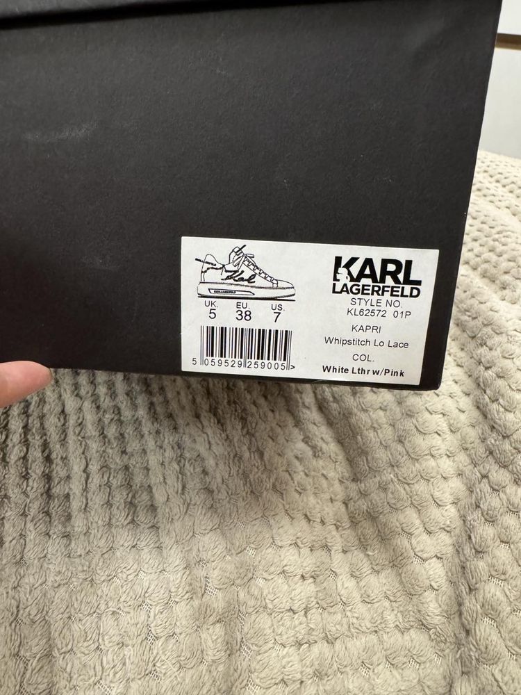 Обувки Karl Lagerfeld