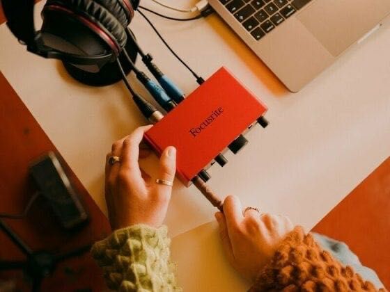 Аудио интерфейс Focusrite Scarlett Solo 4th Gen USB