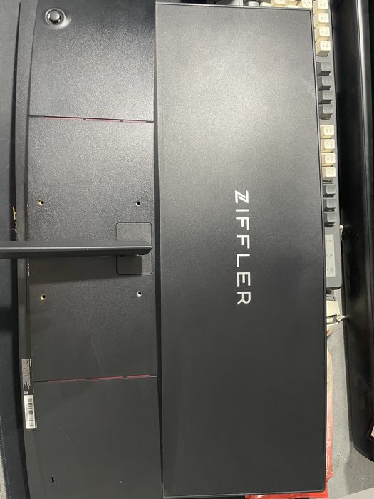Продам монитор ziffler 27 на запчасти!!!