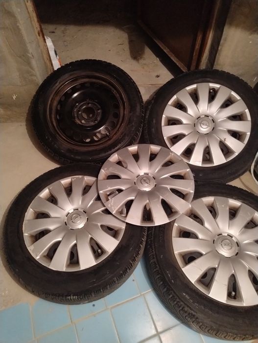 4 jante de tabla pentru Opel Astra J cu anvelope Michelin de iarna 205