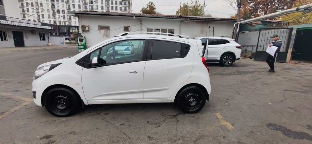 Chevrolet Spark 2018 yil avtamat