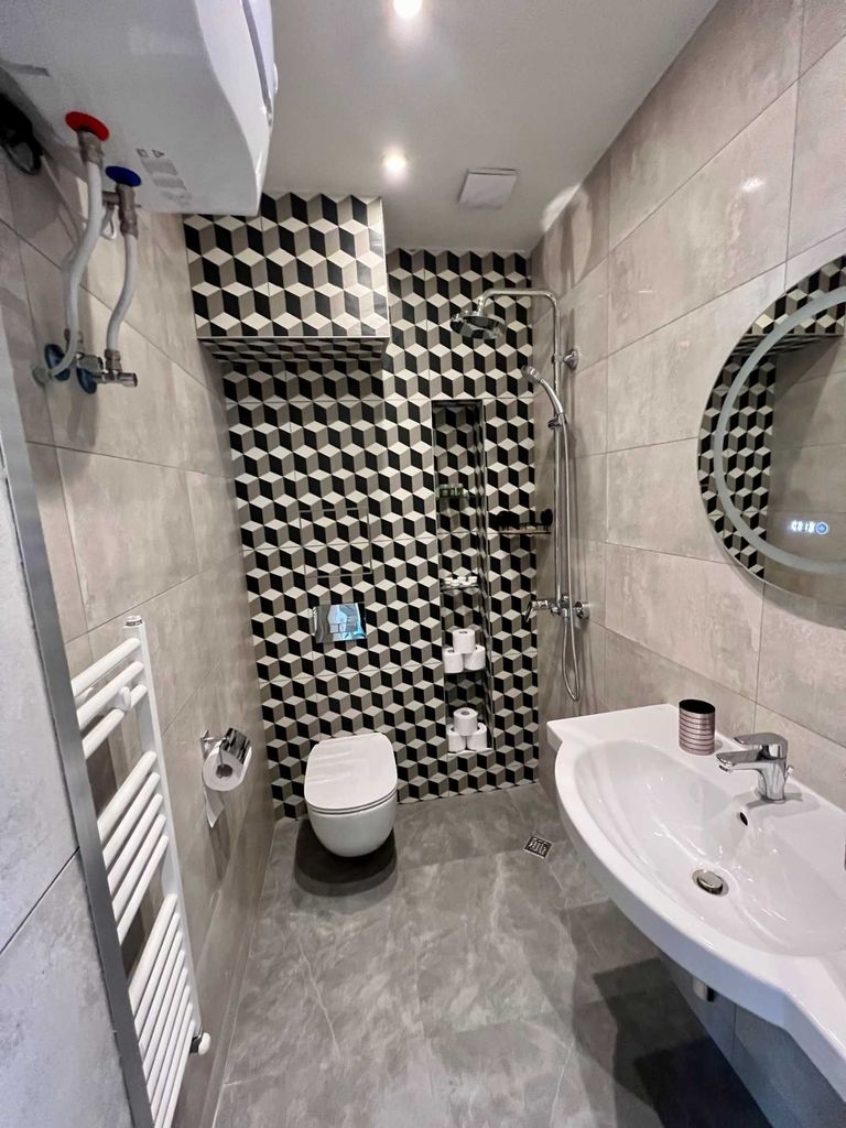 Дава се под наем Двустаен апартамент в София, Люлин 6 - 81 кв.м за 250 € - Снимка #5