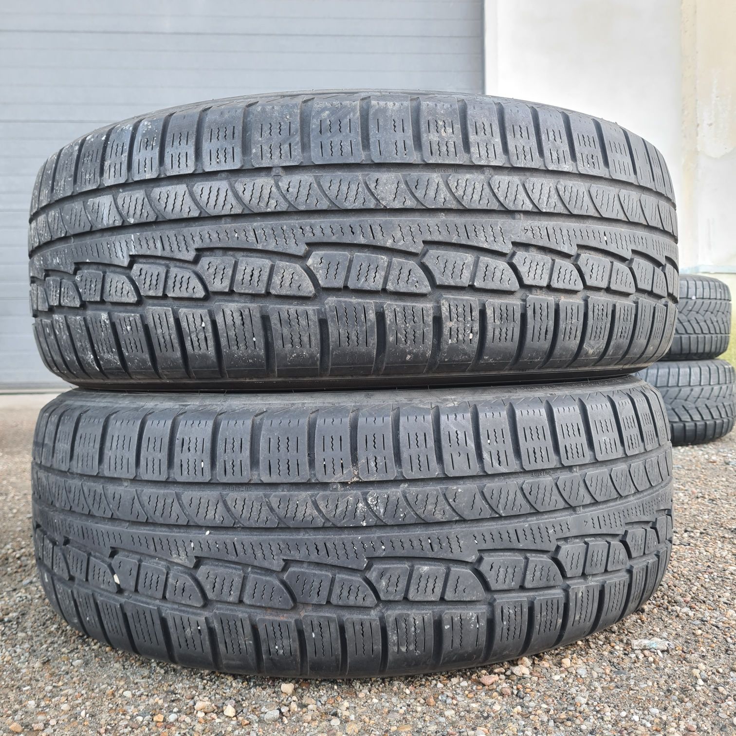 2x 235/65/17 M+S NOKIAN PROFIL 5.6MM Stare impecabila