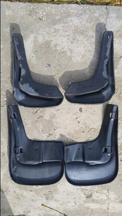 Vând preșuri noroi BMW E39 - Mud flaps