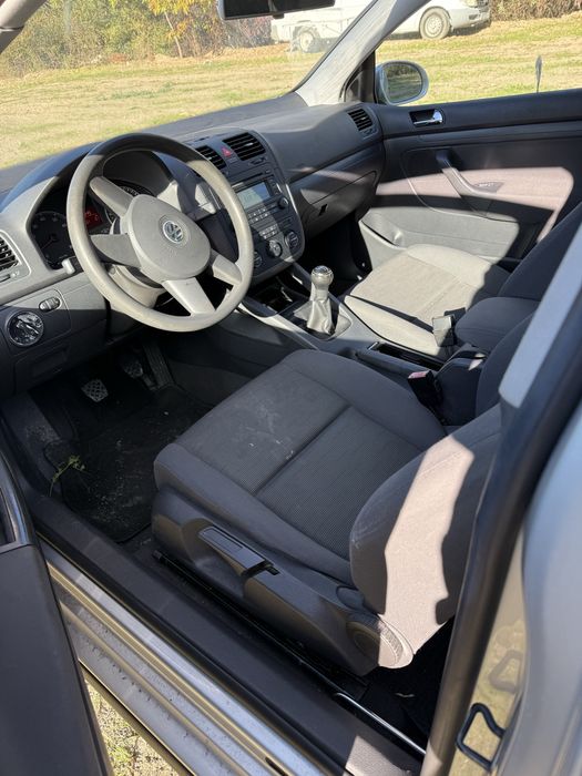 Golf 5 benzina 1.4 mpi merge impecabil