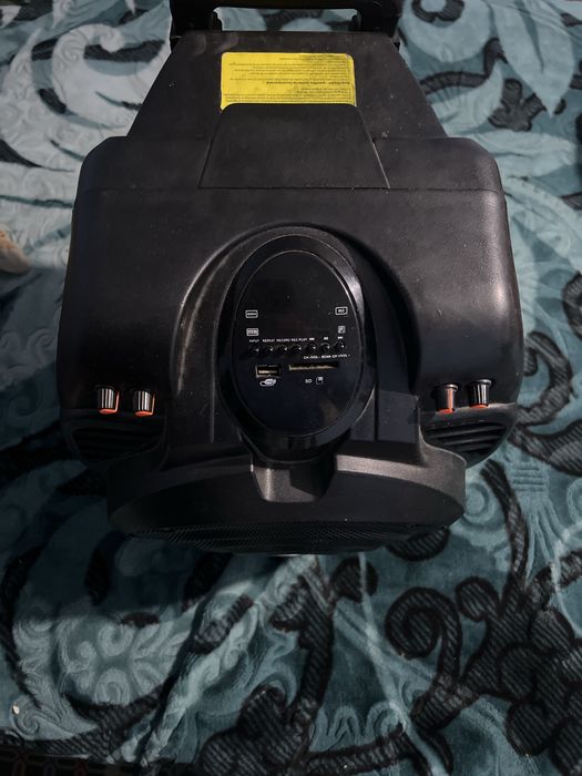 Vand boxa akai SS023A-X10