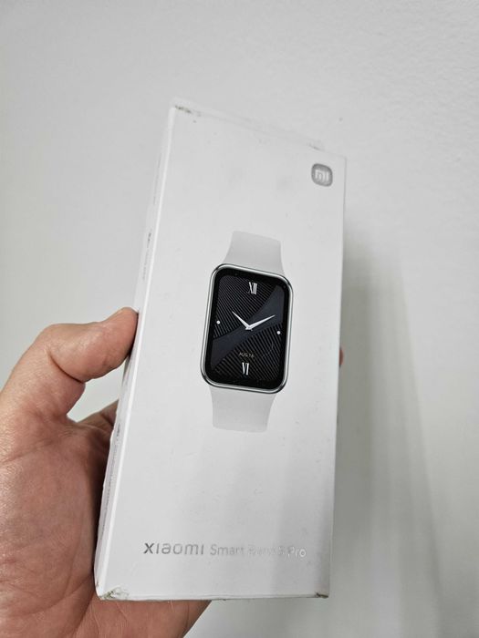 Watch Xiaomi Smart band 8 Pro nou la cutie.