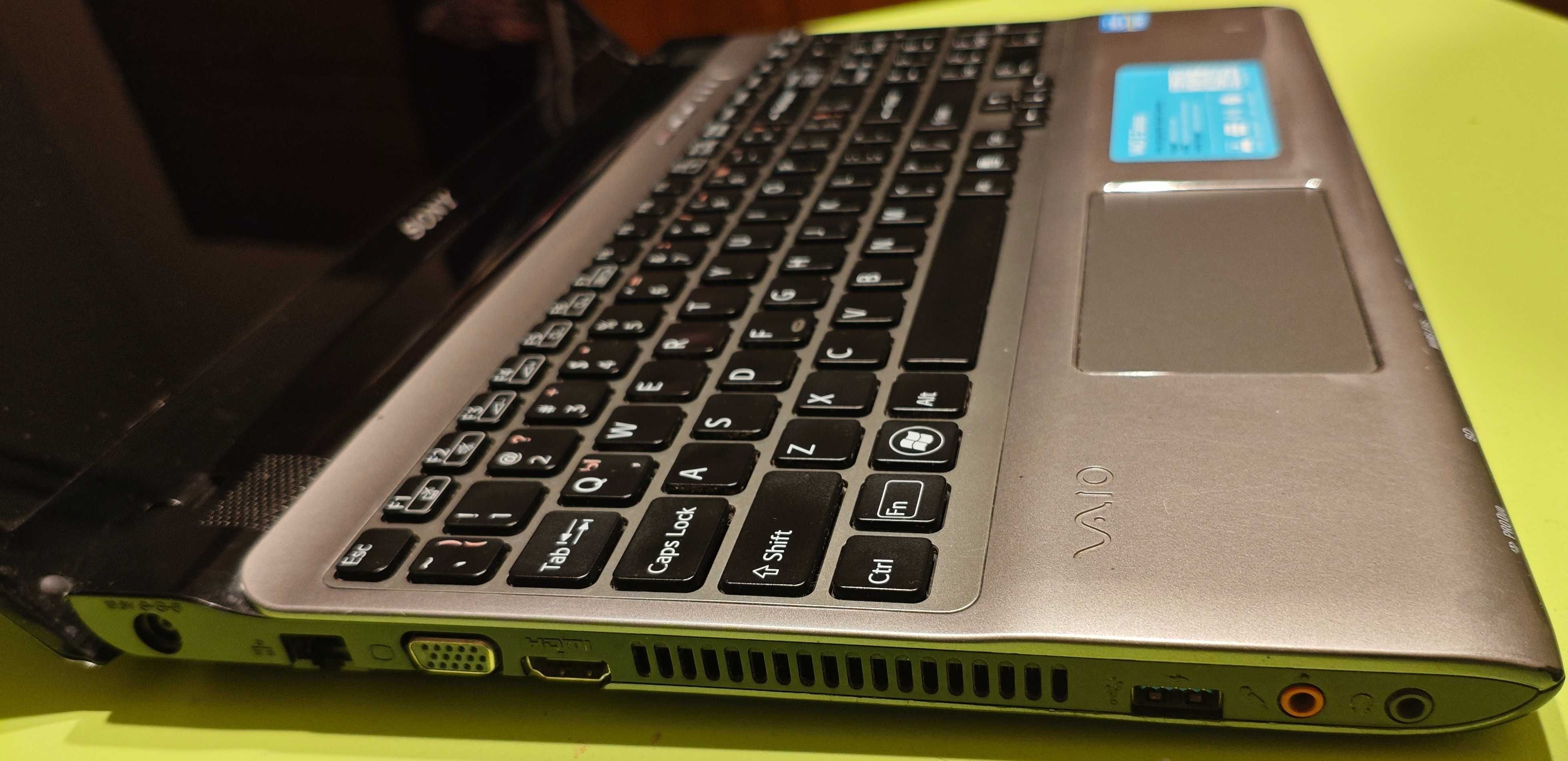 Продавам лаптоп SONY VAIO SVE151D11L 15,6"