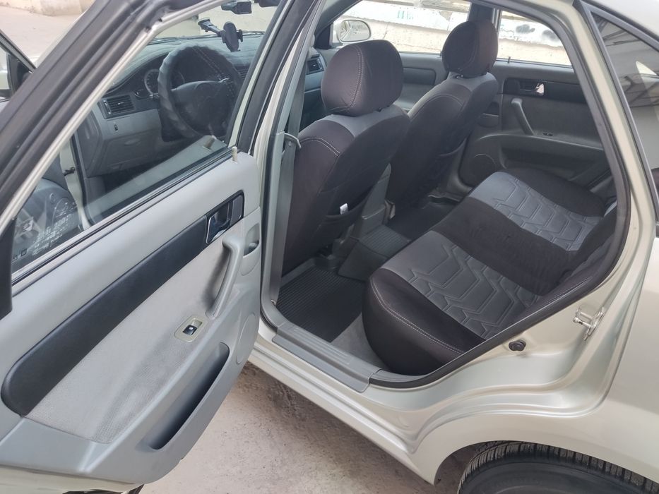 Lacetti 1.8 в отличном состоянии. 85к пробег.