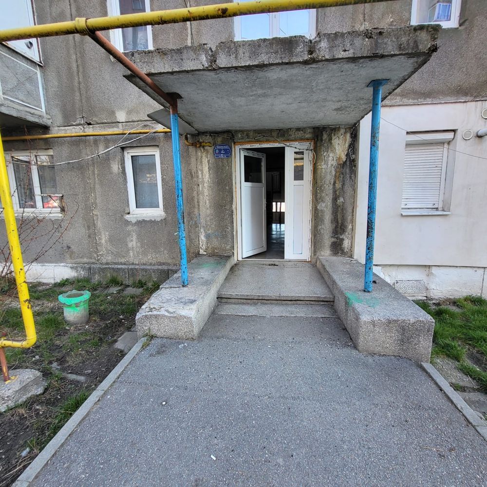 De vanzare apratament 3 camere