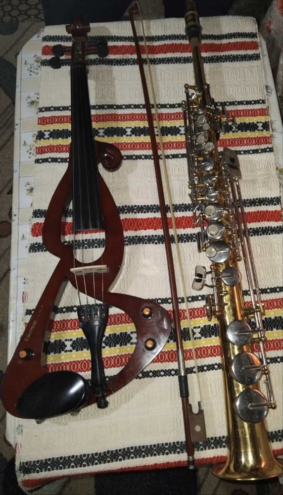 vioară și saxofon
