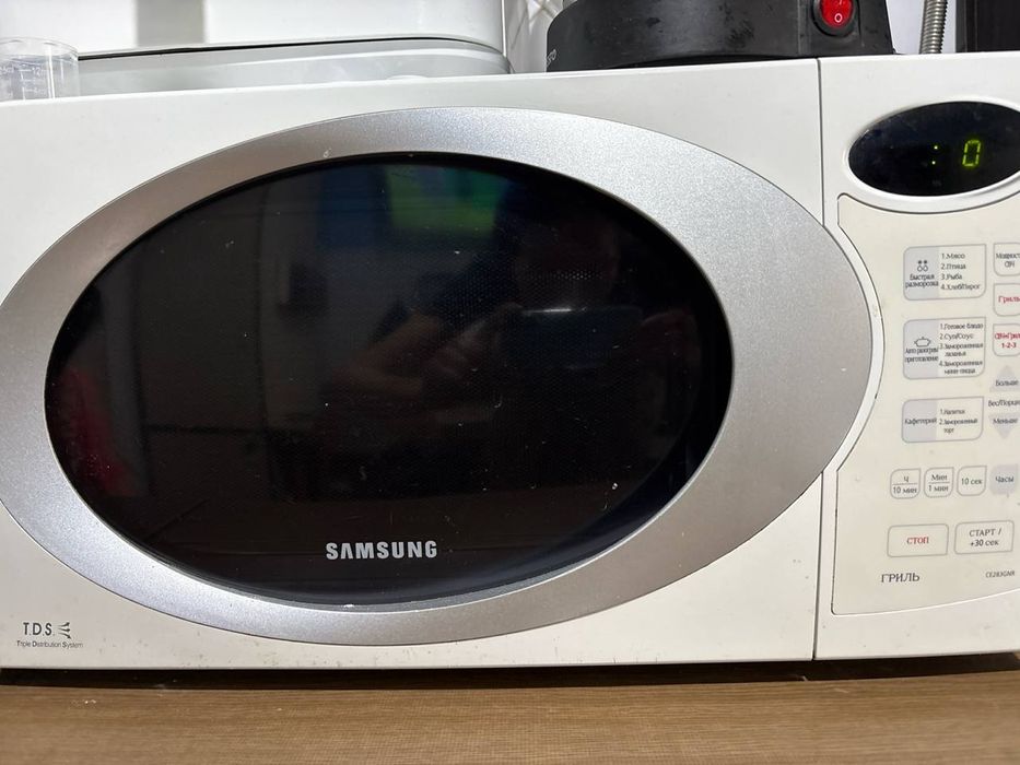 Прода микроволновку LG с грилем