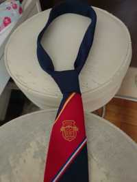 Вратовръзка от униформа