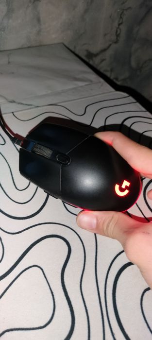 Мышка Logitech g102