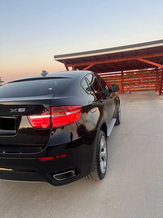 Vând BMW X6 4.0d