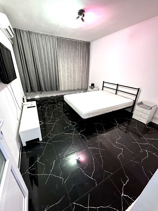 Proprietar / 2 Camere / Circumvalatiunii / Centrala / AC / Parter