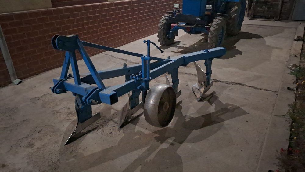 Соқа 4 корпус (плуг)