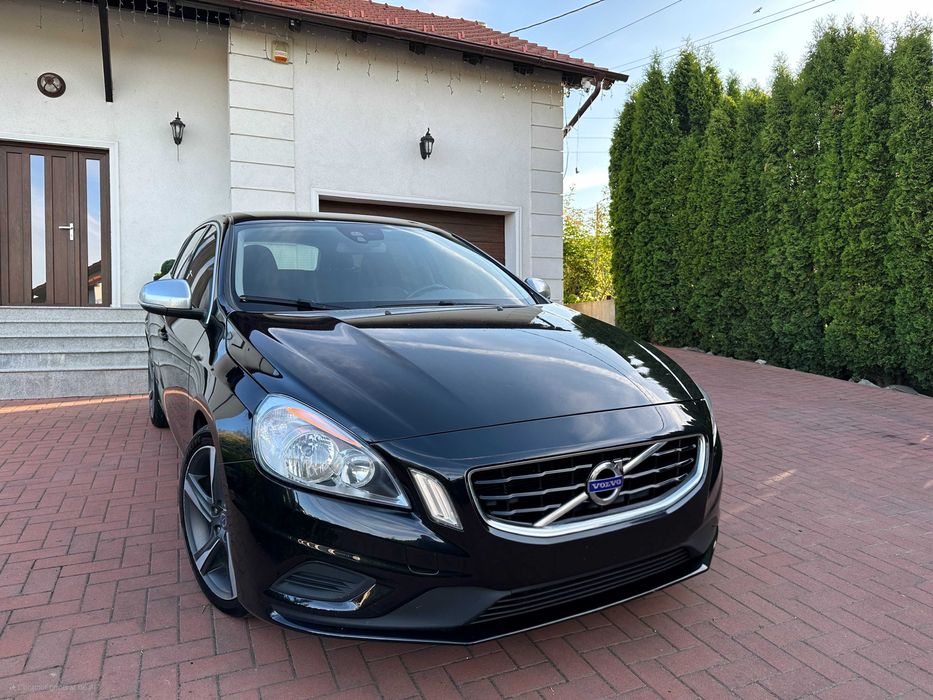 Volvo V60 R design D3/D4 Automat