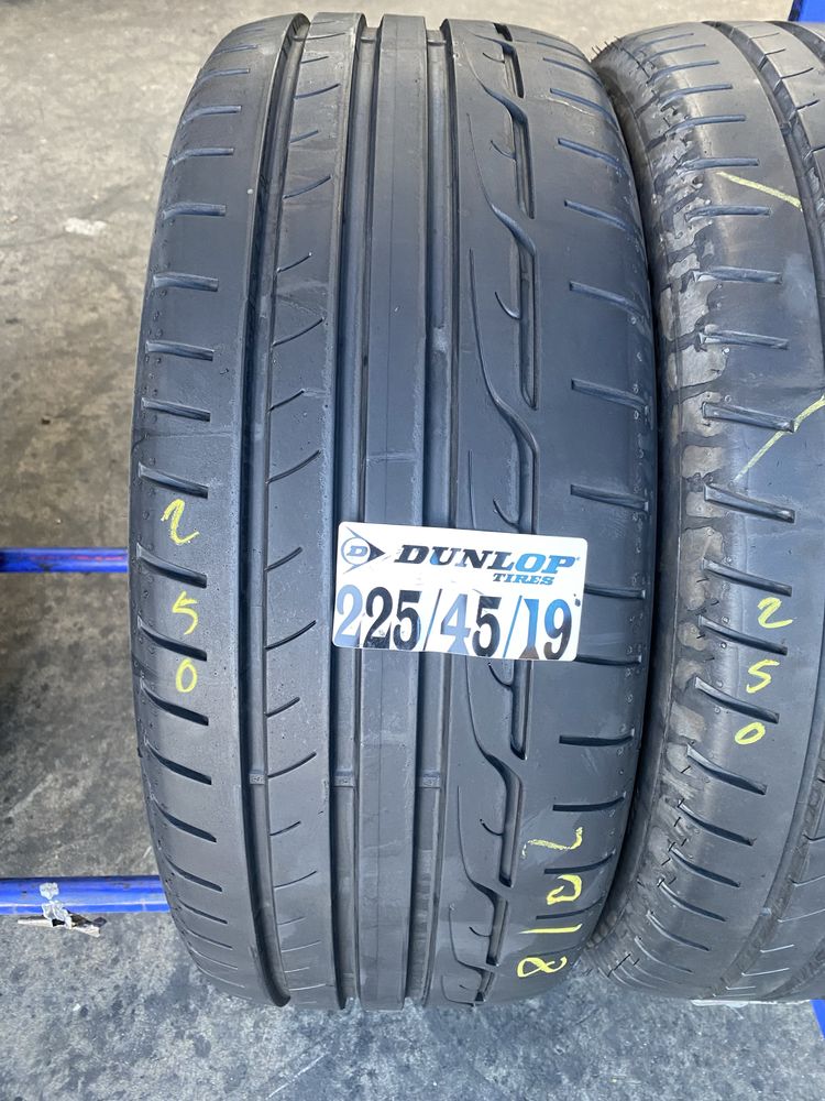 225/45/19 Dunlop