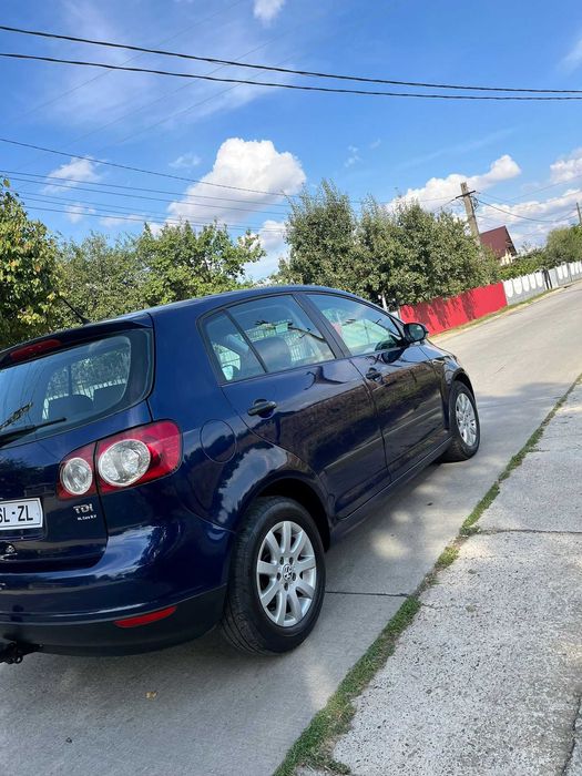 Vand Volkswagen Golf 5 plus motor 1.9 tdi