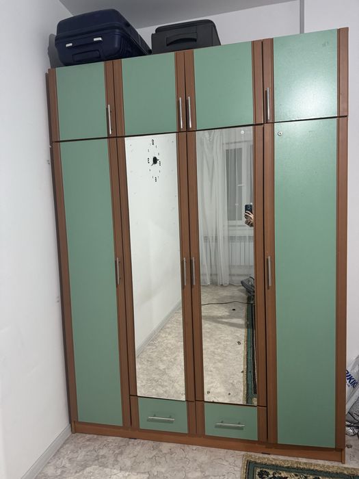Продаётся шкаф! Размер: 160×220 см  Состояние: отличное