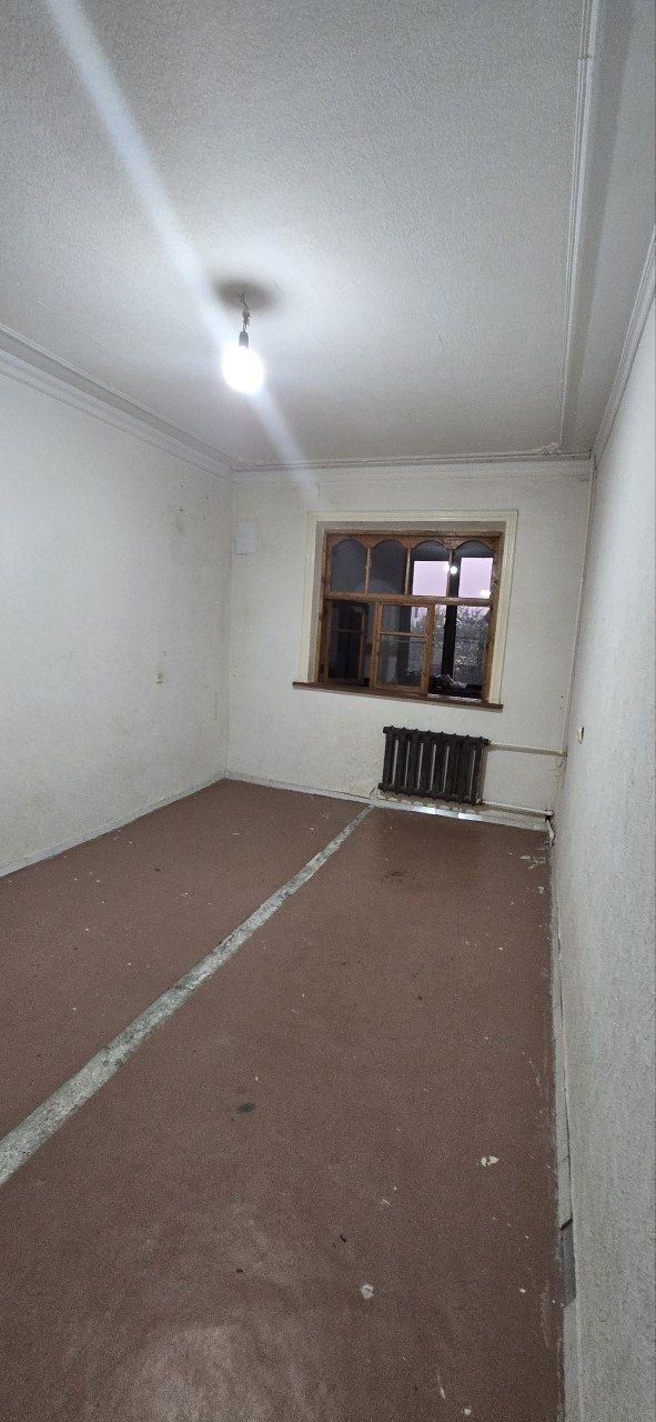 Продаётся 3х ком квартира на 3 этаже, ор:5 мкр,Сагдиана