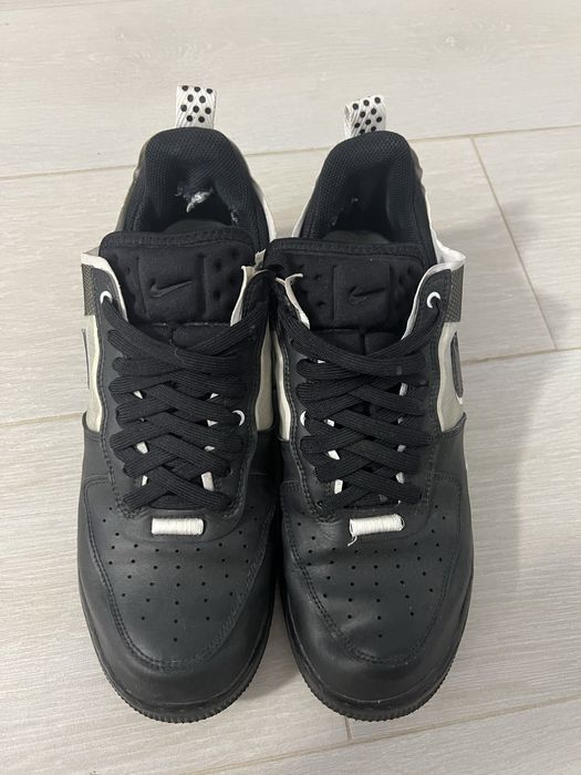 Vând Nike Air Force 1 React Black and White, purtati