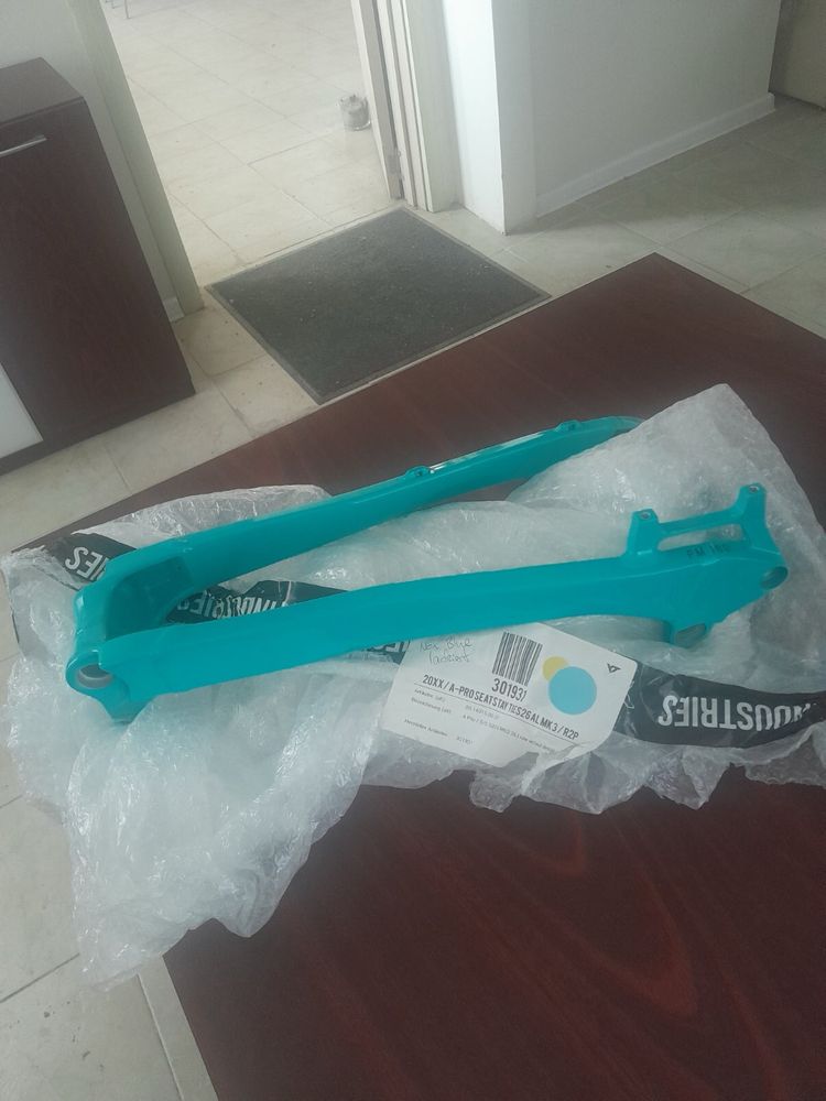 Yt tues 2020 AL XL 27.5 сервизирано окачване