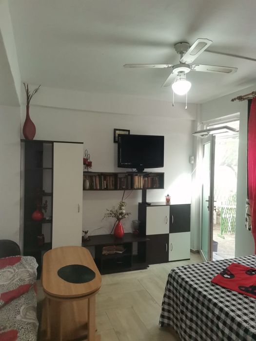 Inchiriez camera Faleza Nord