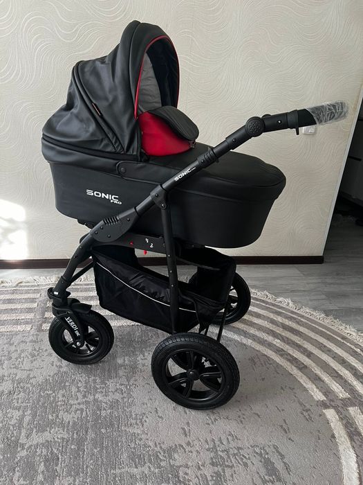 Продам коляску 3в1