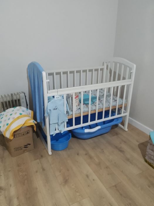 Детская кровать-манеж