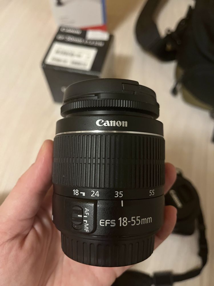 Canon EOS 100 D + допълнителен обектив + статив + чанта