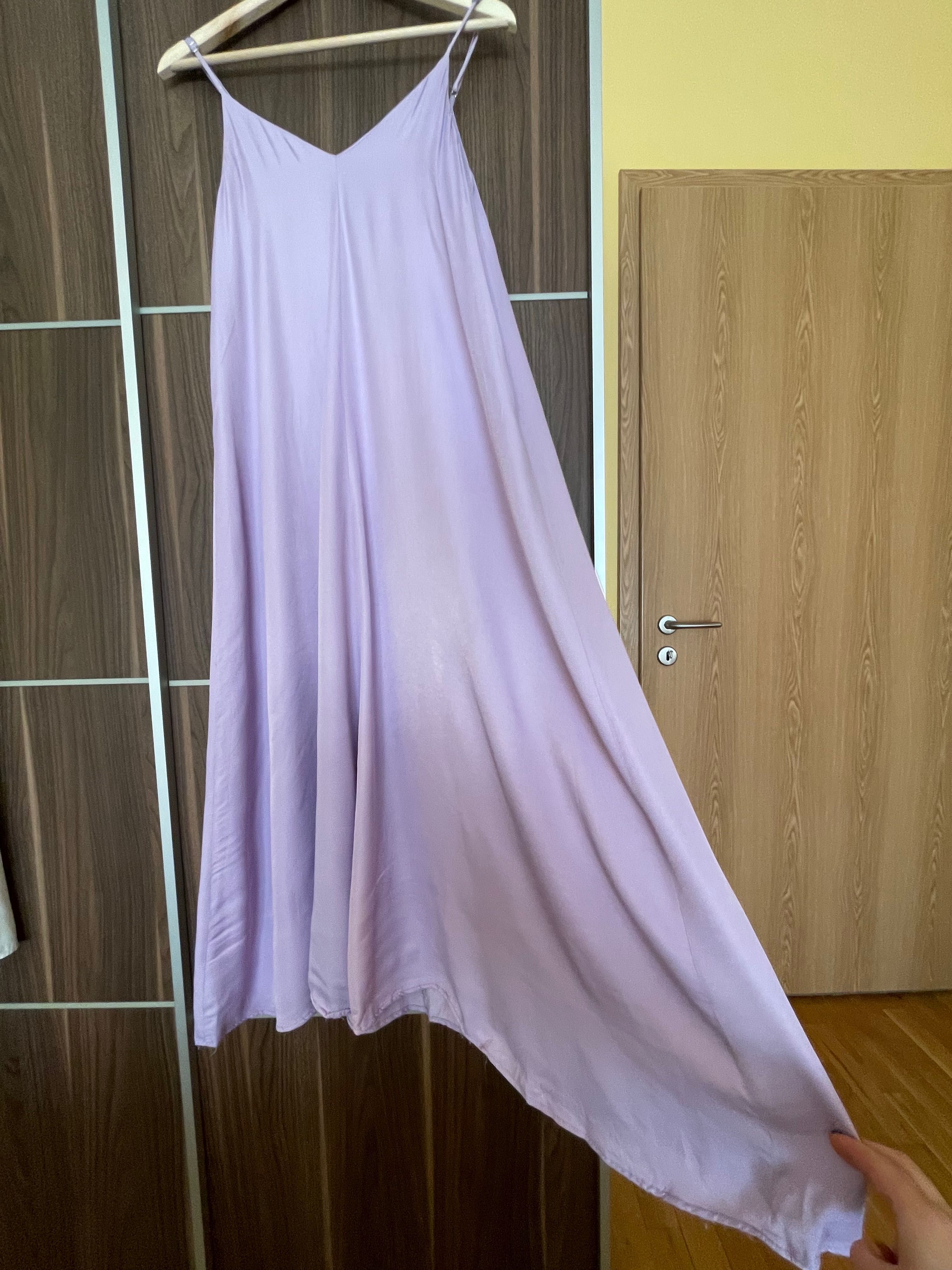 Сатенирана рокля ZARA