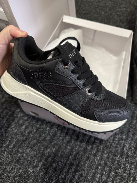 Adidasi Guess de dama