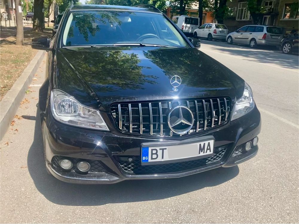 AMG GT маска за Mercedes w204 решетка