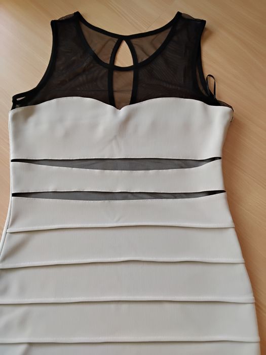 Две Официални рокли